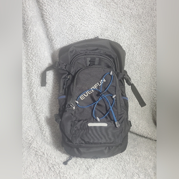 Everfun Hydration Backpack 18L with Water Bladder 2L/3L Hiking Water Backpack Wo - Picture 7 of 16